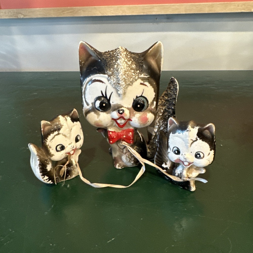Vintage 40's Chained Skunks  Set Of 3 Japan